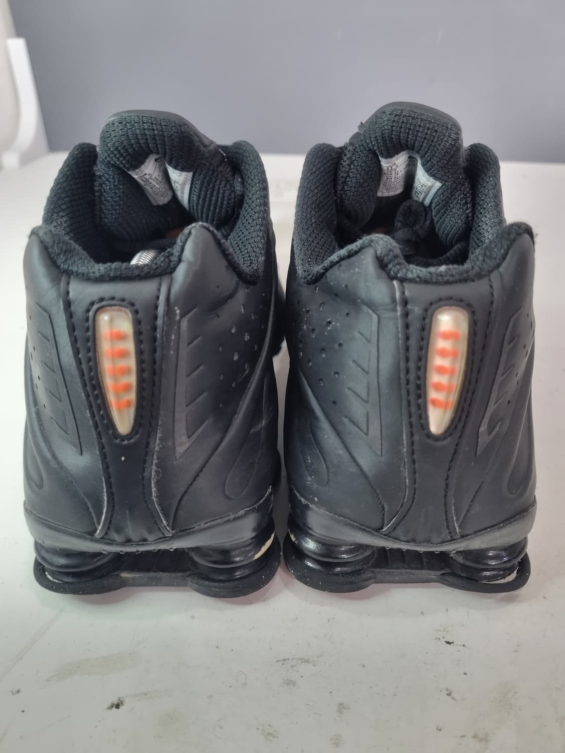 285 나이키 샥스R4 블랙 상품이미지4