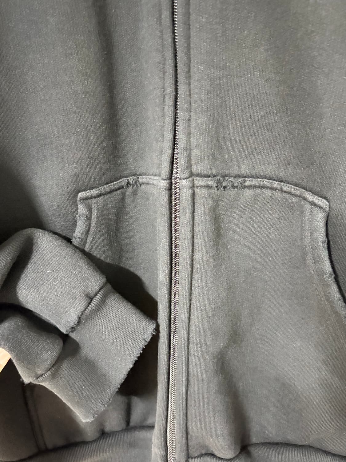 (3) 발렌시아가 틱톡 로고 후드 집업 블랙 상품이미지3