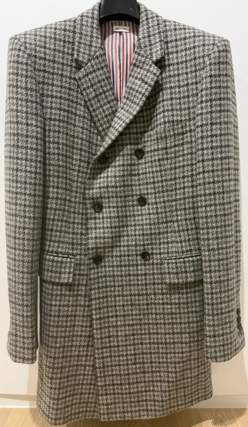 톰브라운 하운드투스 더블 코트 상품이미지2