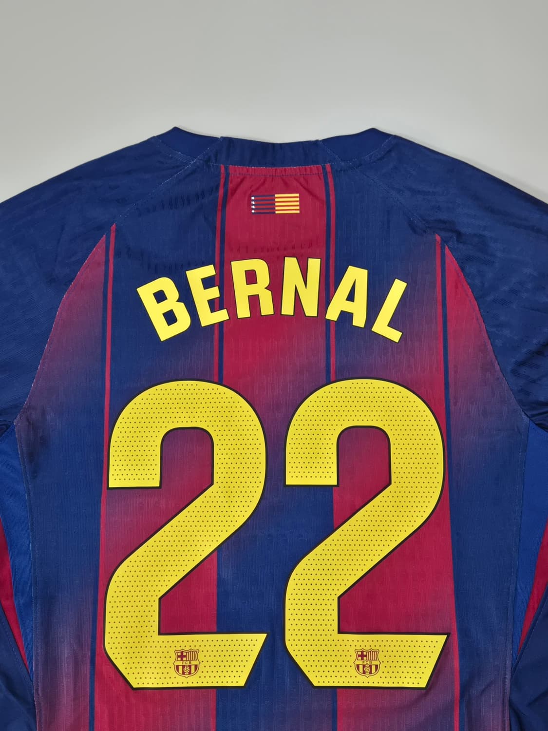 25-26 바르셀로나 홈킷 베르날 유니폼 L사이즈 상품이미지7