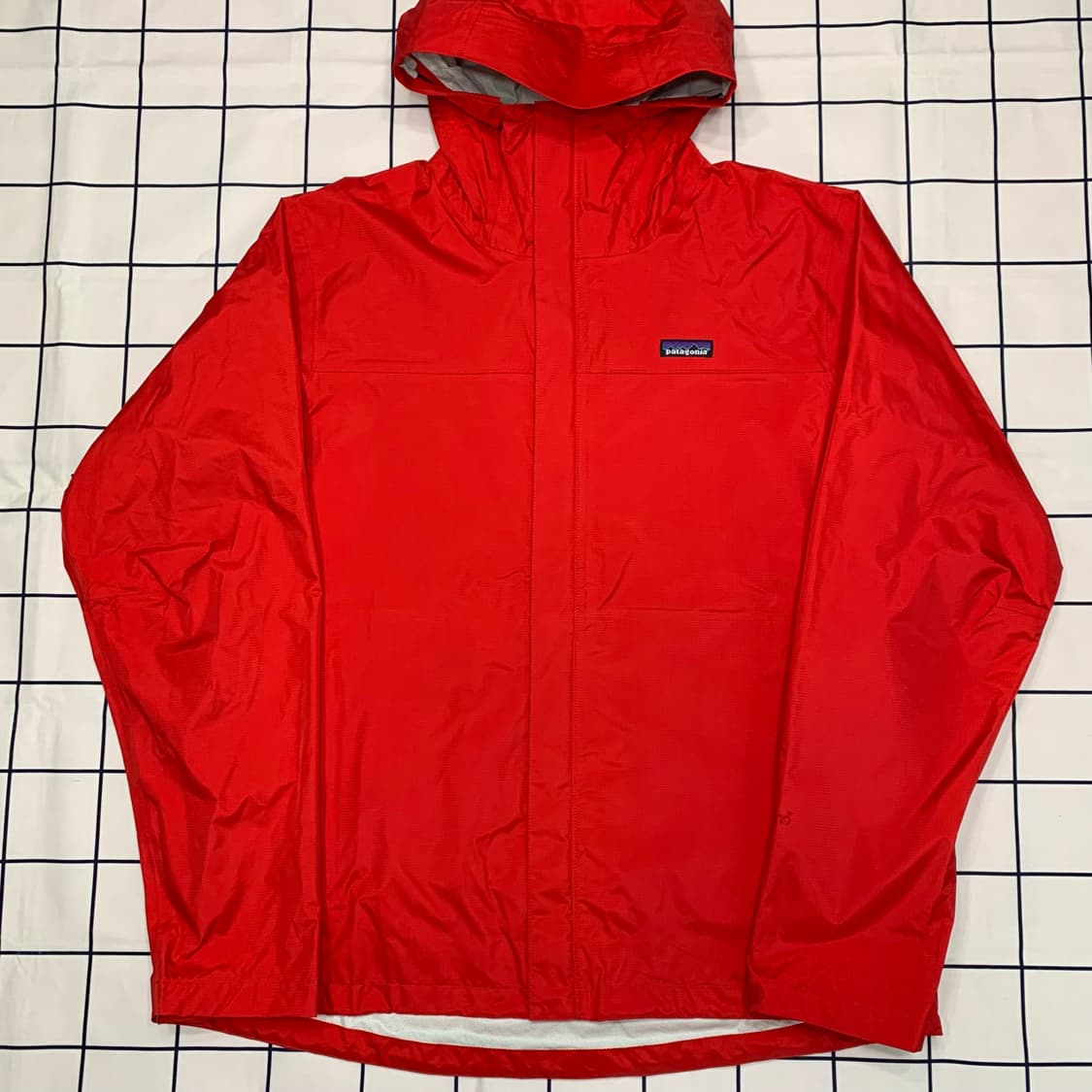 파타고니아 레드 바람막이(정품) 상품이미지1