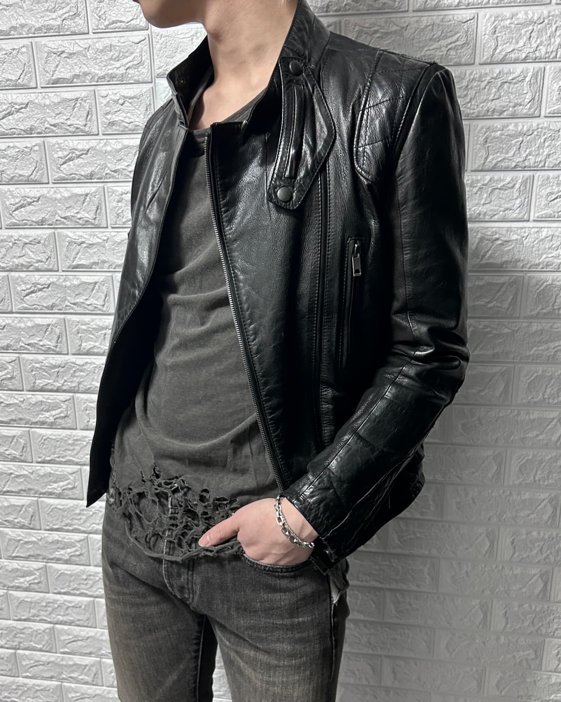 솔리드 옴므 퀼티드 판넬 레더 자켓 상품이미지2