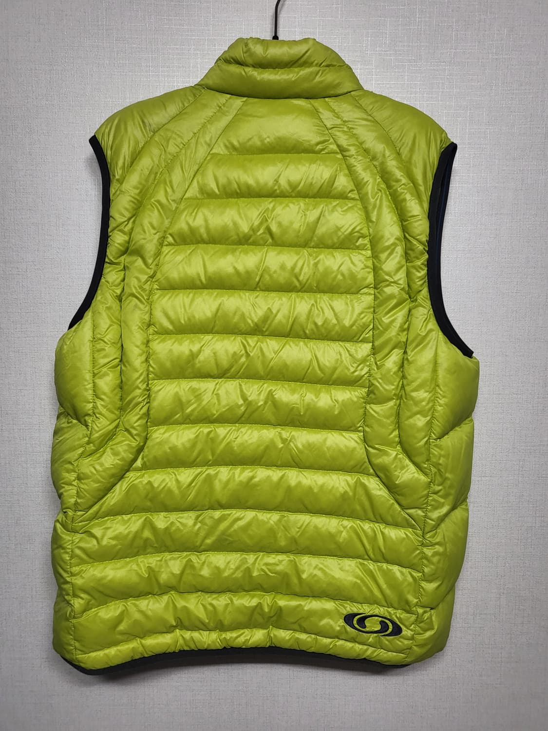 살로몬 라임 구스 경량패딩조끼 상품이미지2