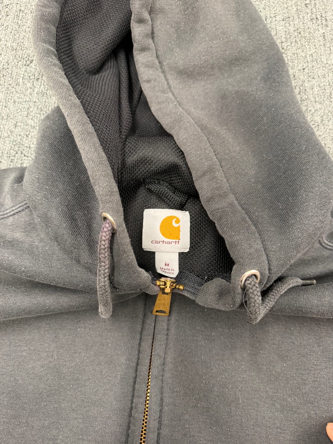 M)칼하트 빈티지 워싱 차콜 후드집업 상품이미지4
