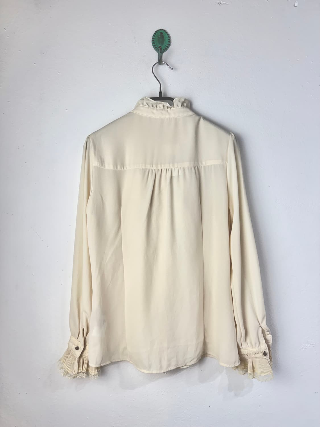 axes femme 러플 블라우스 상품이미지3