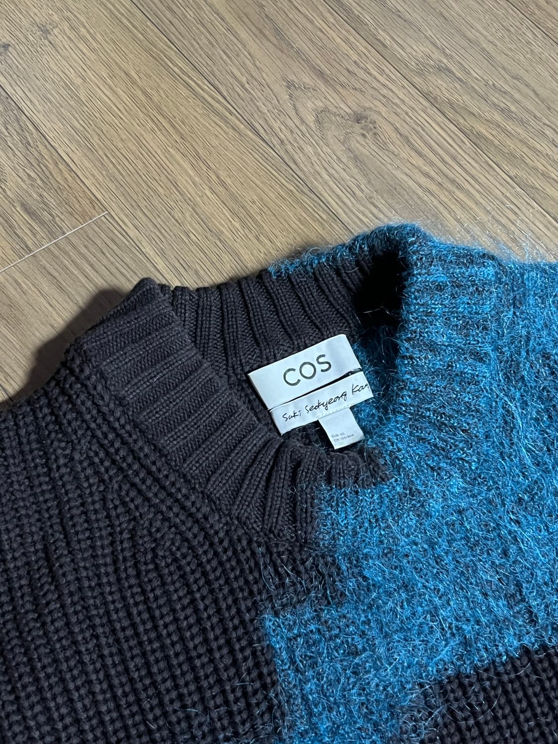 코스 x 강서경 콜라보 니트 XS 상품이미지2