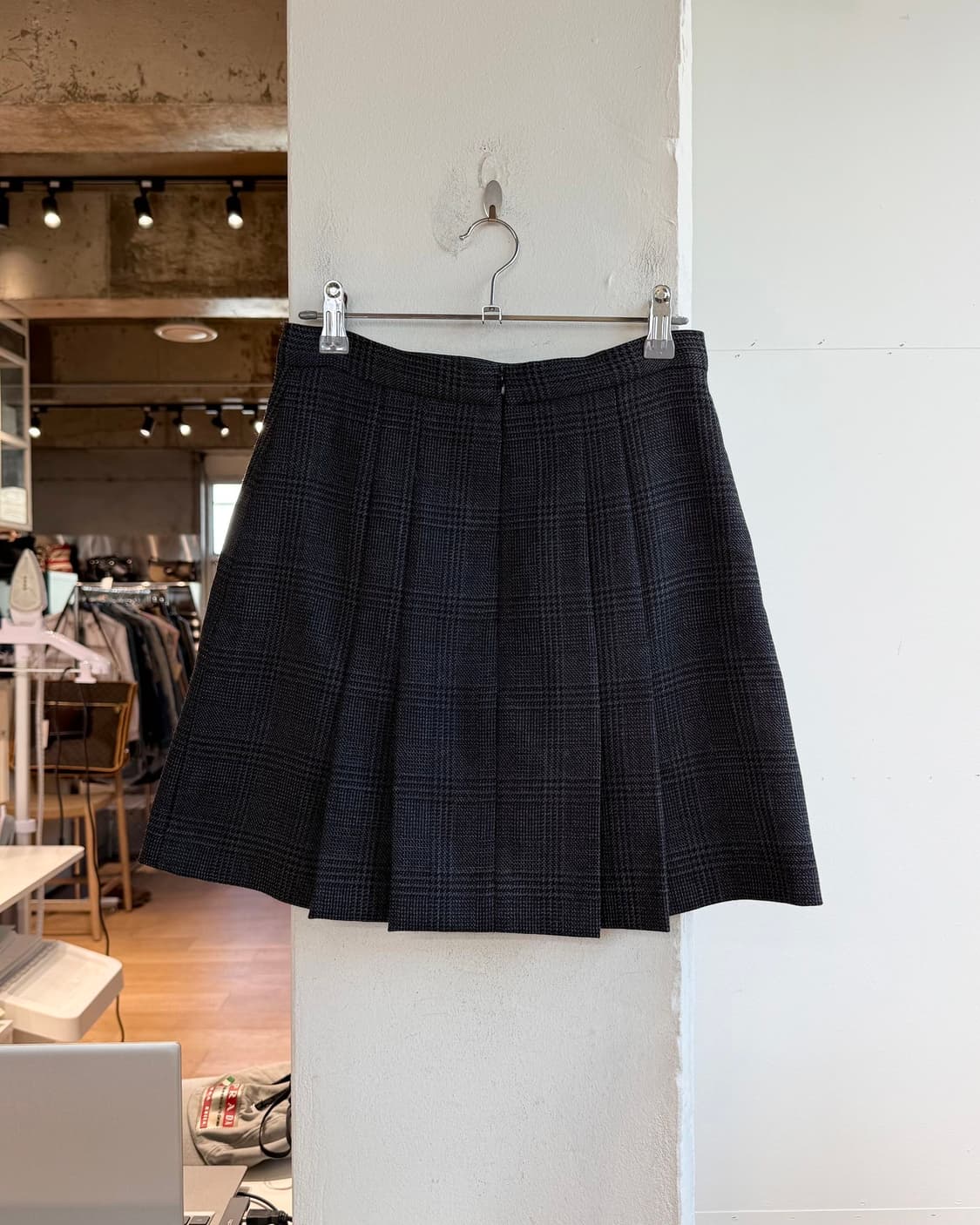 산드로 블랙 체크 플리츠 미니스커트  상품이미지5