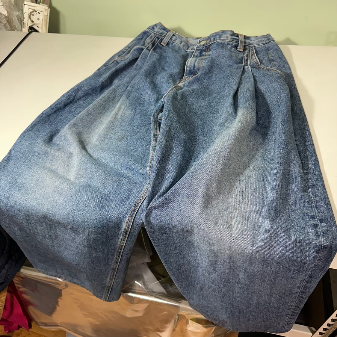 우먼M-L KIND 카인드 투턱 와이드벌룬핏 하이웨스트 데님팬츠 상품이미지3