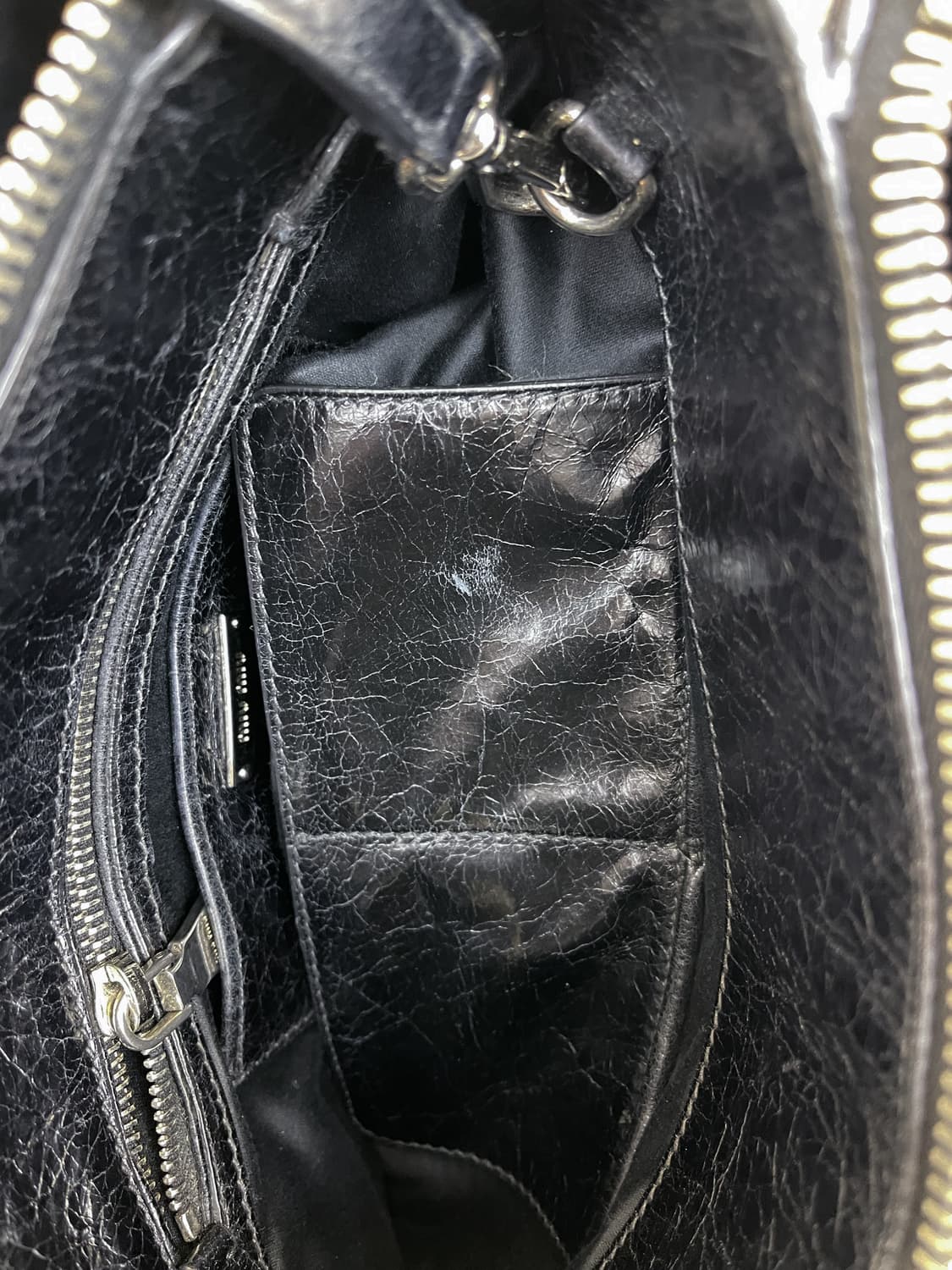 미우미우 비텔로 샤인 토트백 상품이미지10