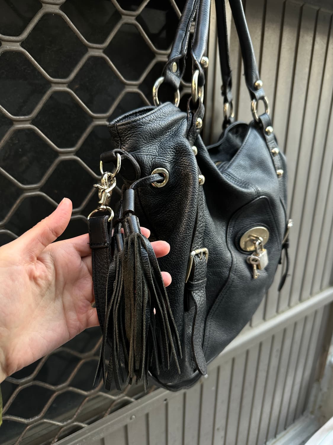 Tassel stud leather bag 상품이미지2