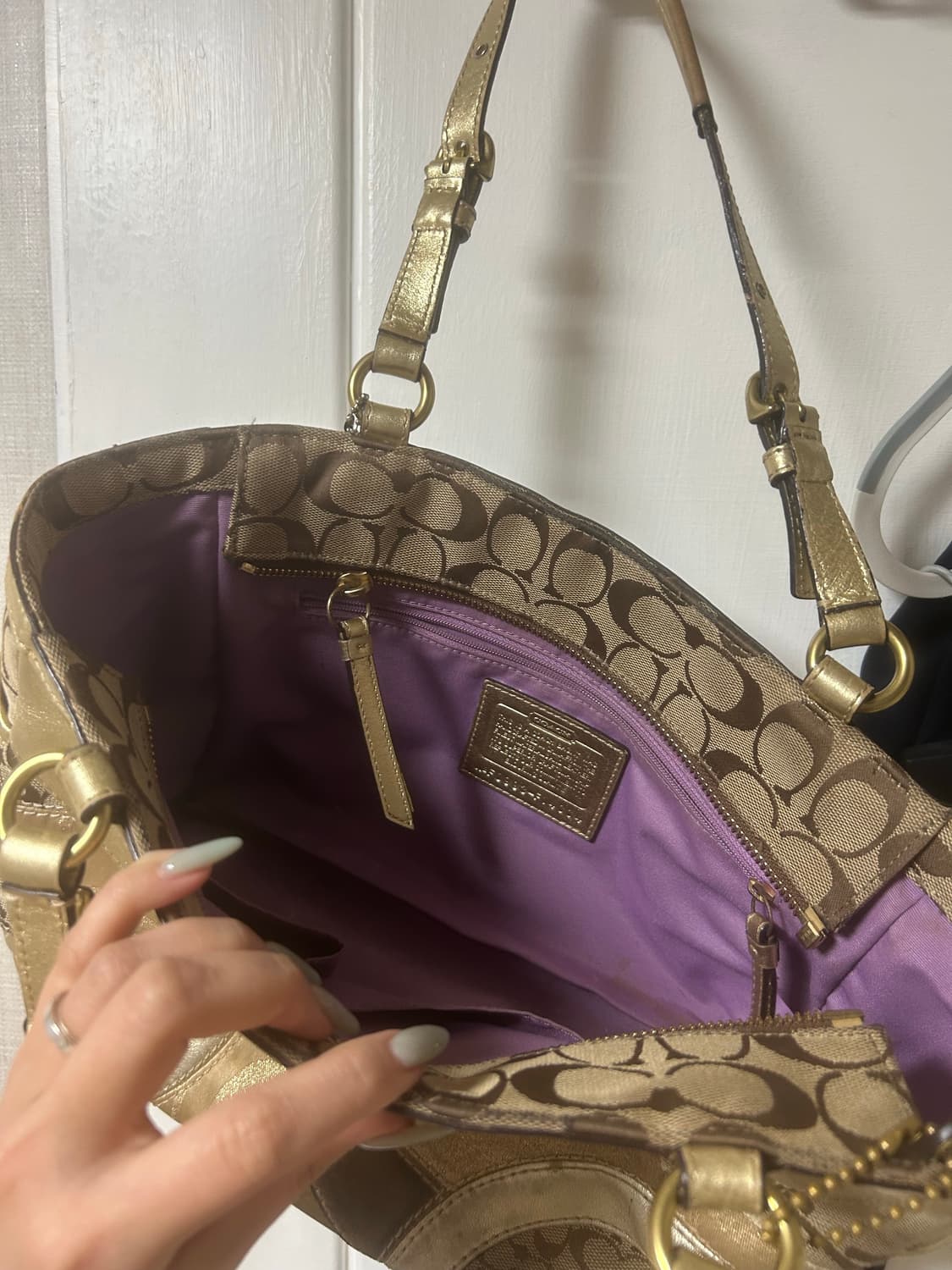 코치 골드컬러 토트백 상품이미지5