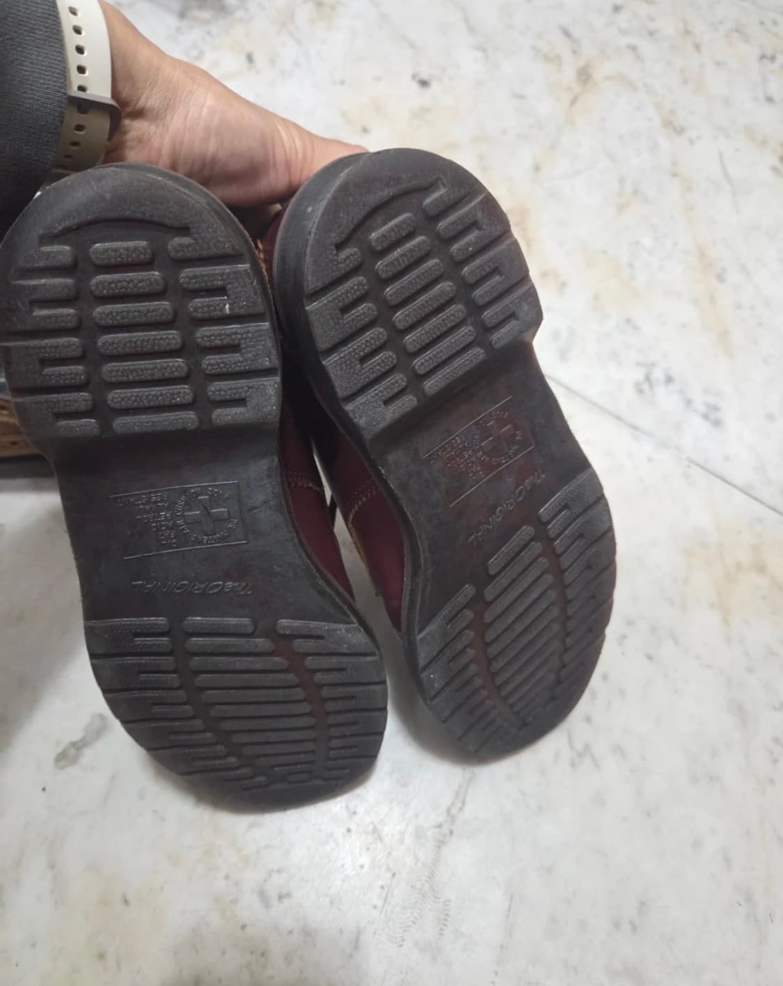 닥터마틴 버건디 uk6 상품이미지3