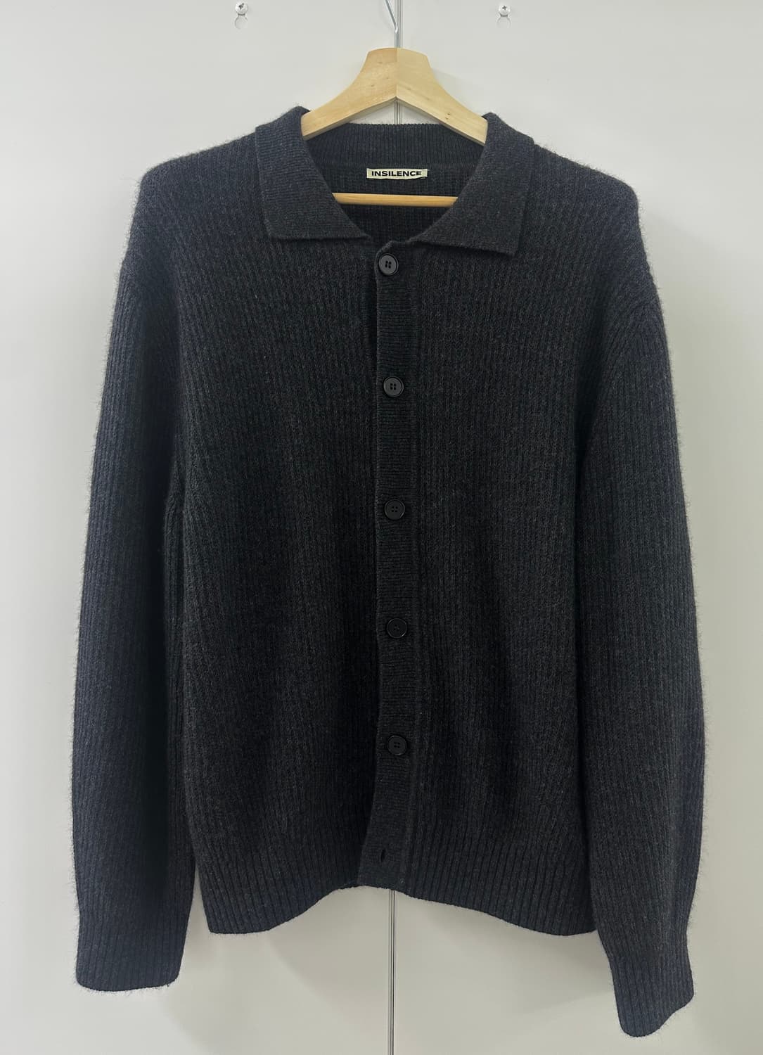 인사일런스 라쿤 카라니트 가디건 챠콜그레이 (M/민트급) 상품이미지4