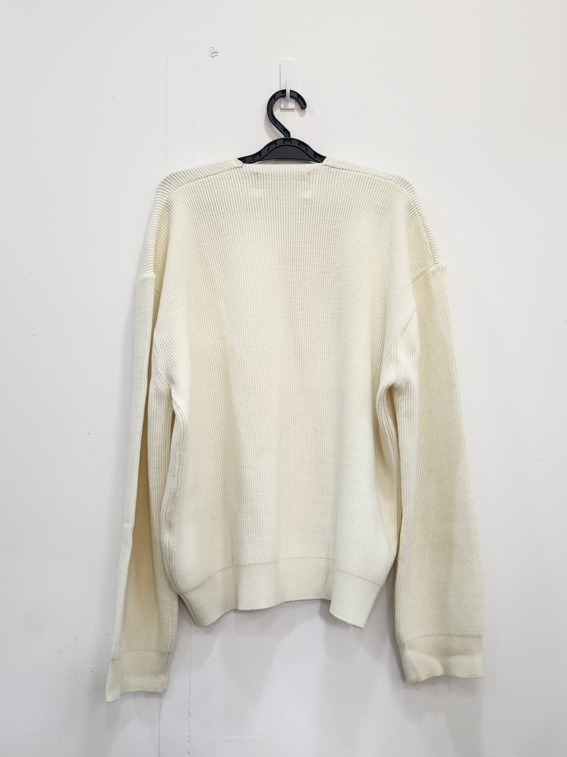 [L] 어누즈 Anouz 브이넥 릴렉스핏 니트 아이보리 남성 L 상품이미지2