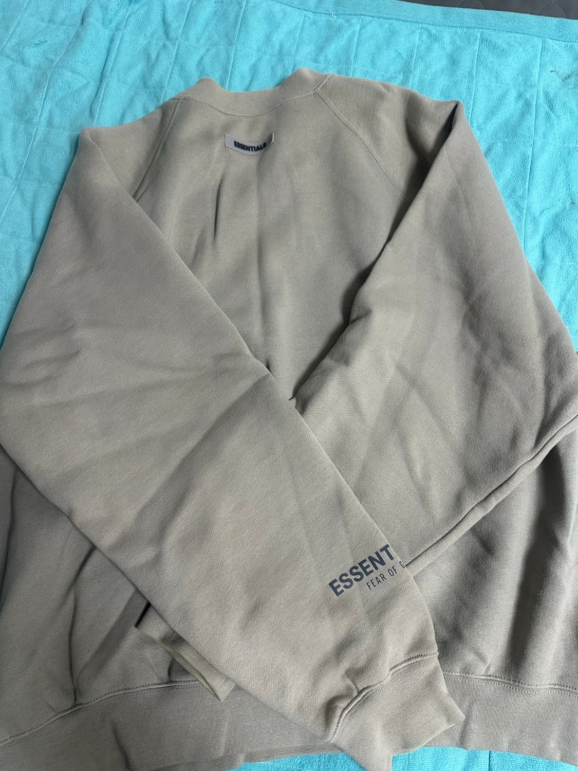 에센셜 20fw 타우프 맨투맨 m사이즈 상품이미지4