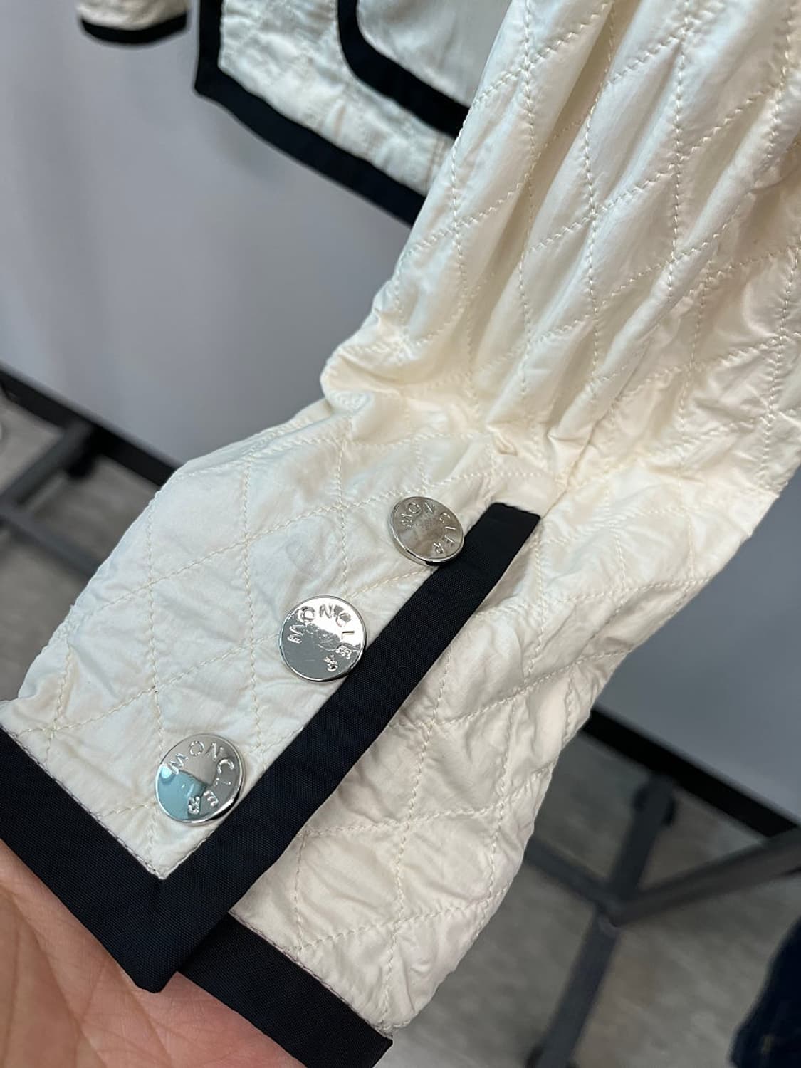 여) 몽클레어 퀼팅 숏자켓  상품이미지6