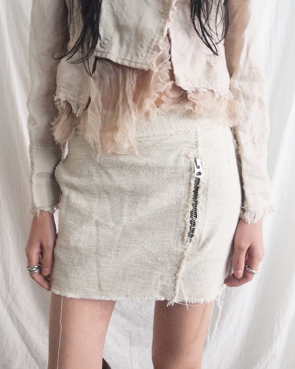 아크네 스튜디오 사이드지퍼 그런지 트위드 미니스커트 상품이미지3