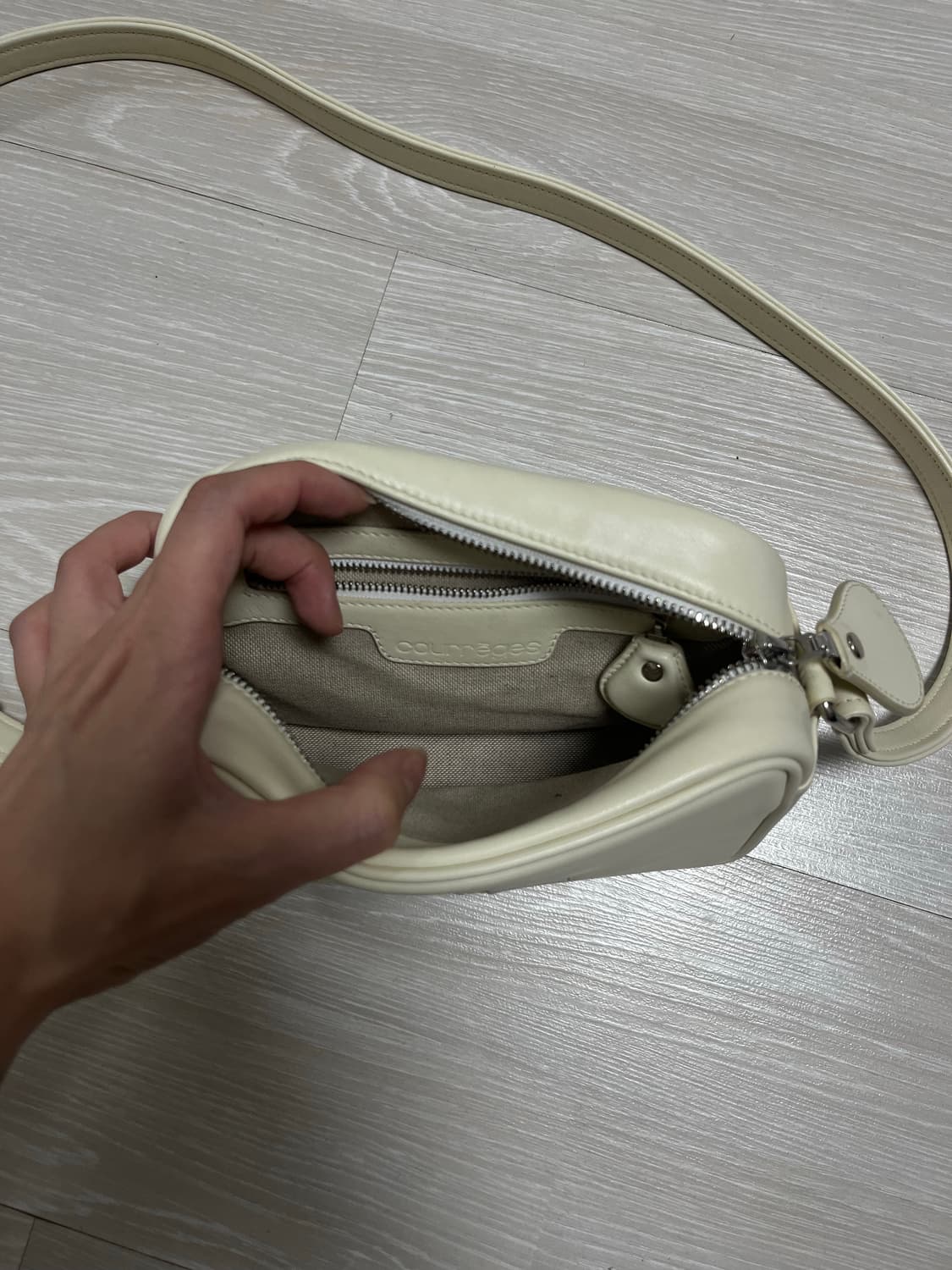 Courreges 꾸레쥬 카메라백 크림 상품이미지2