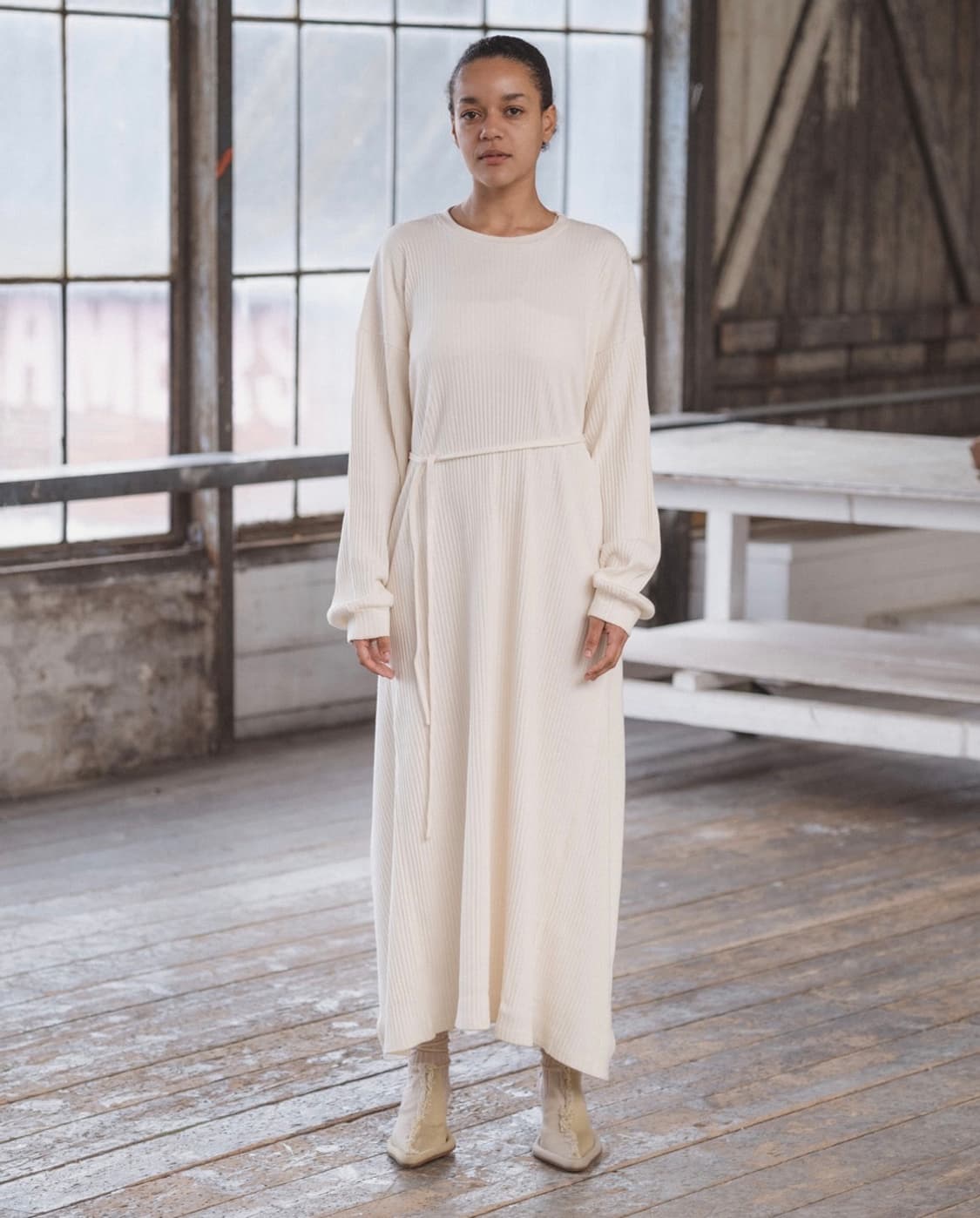 베이스레인지 쇼 롱 슬리브 카프탄 상품이미지1