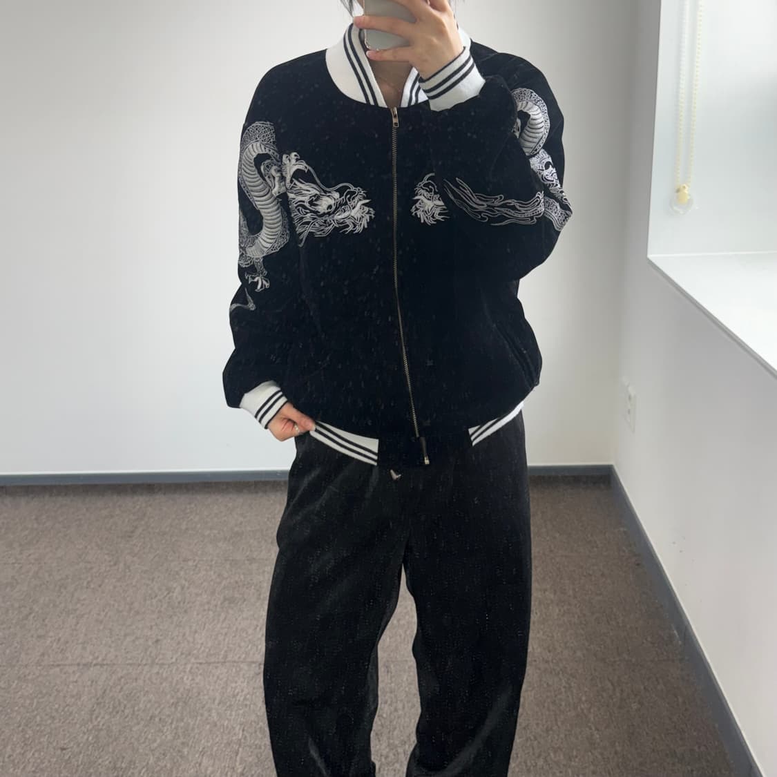 블랙 벨벳 실버 자수 스카쟌 상품이미지2