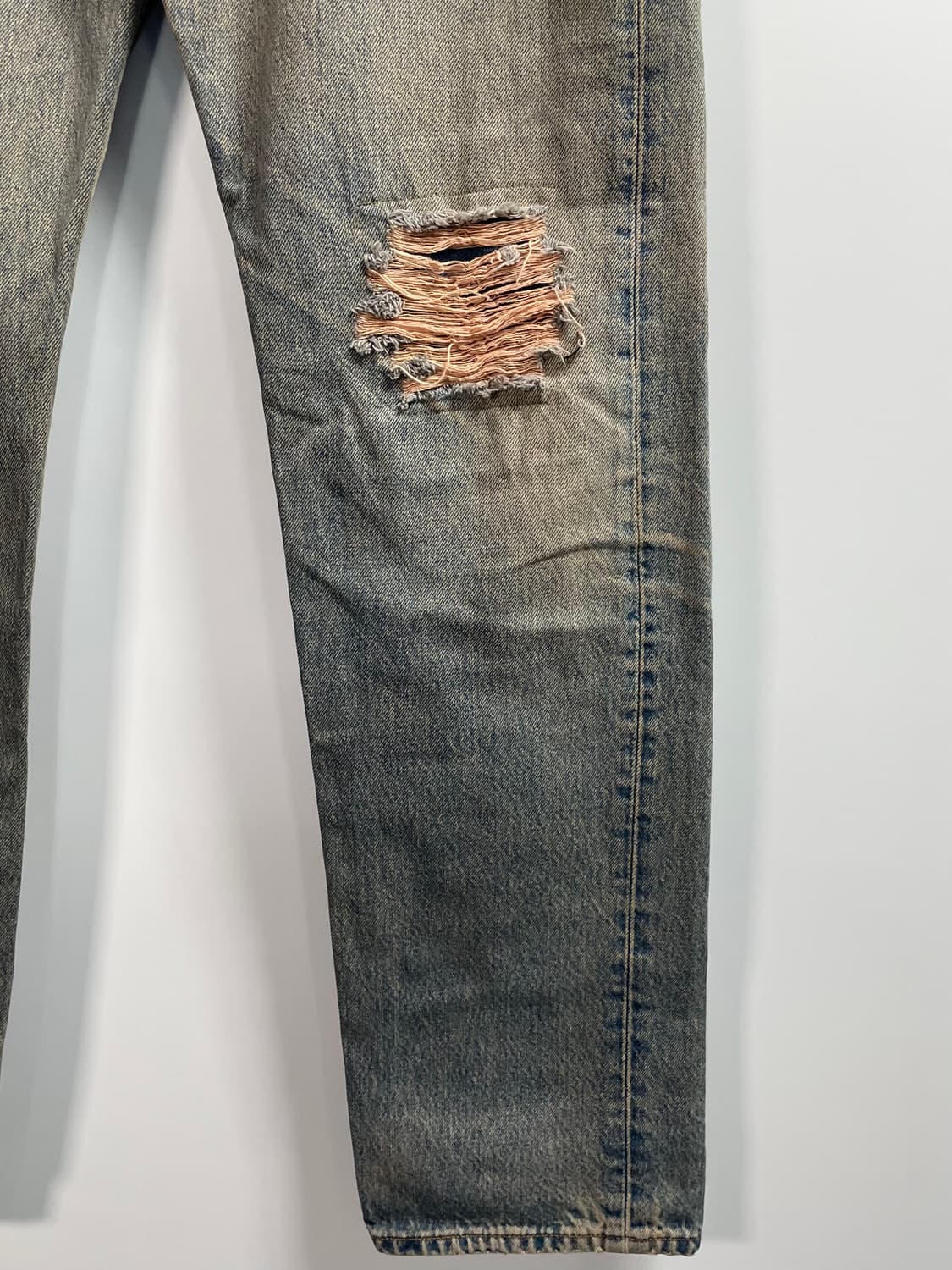 리바이스 501 워시드 디스트로이드 데님팬츠 (onp.151) 상품이미지6