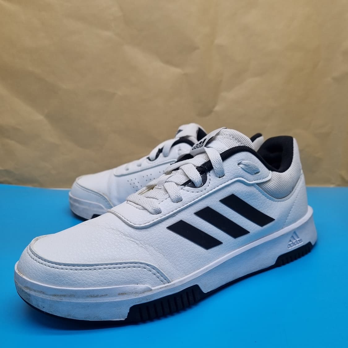 아디다스 텐사우르 여성운동화235 상품이미지1