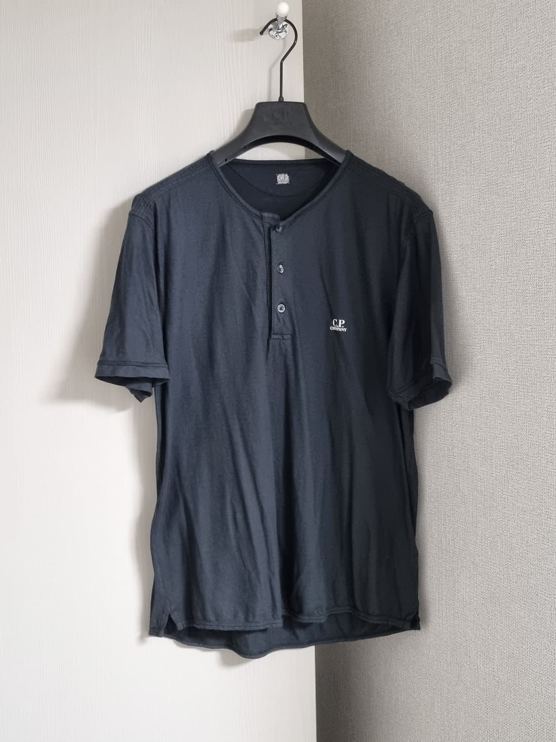 cp컴퍼니 헨리넥 반팔 상품이미지1