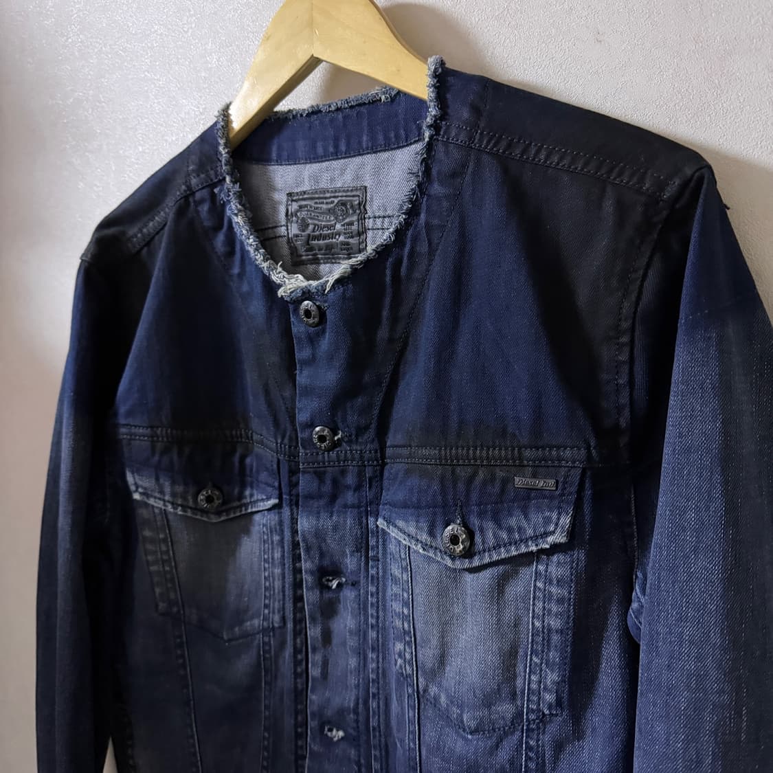 디젤 조말트 라운드넥 데님 자켓 (남성 100-슬림 105) 상품이미지2