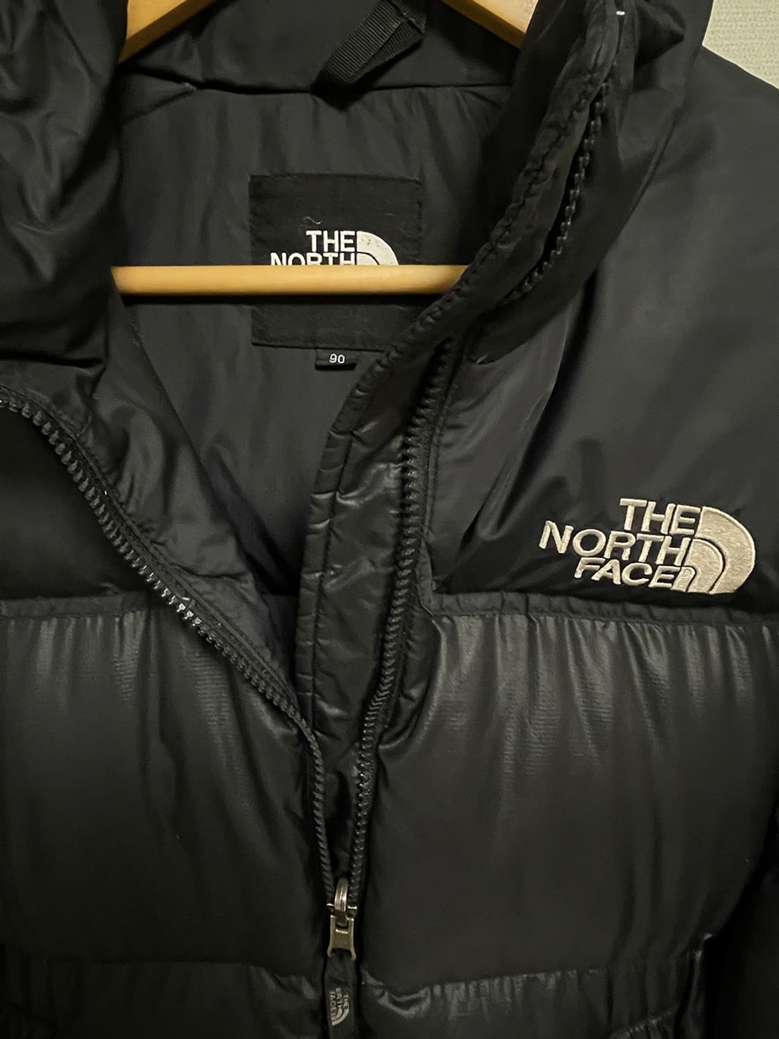 노스페이스 눕시 700 올 블랙 패딩 자켓 상품이미지4