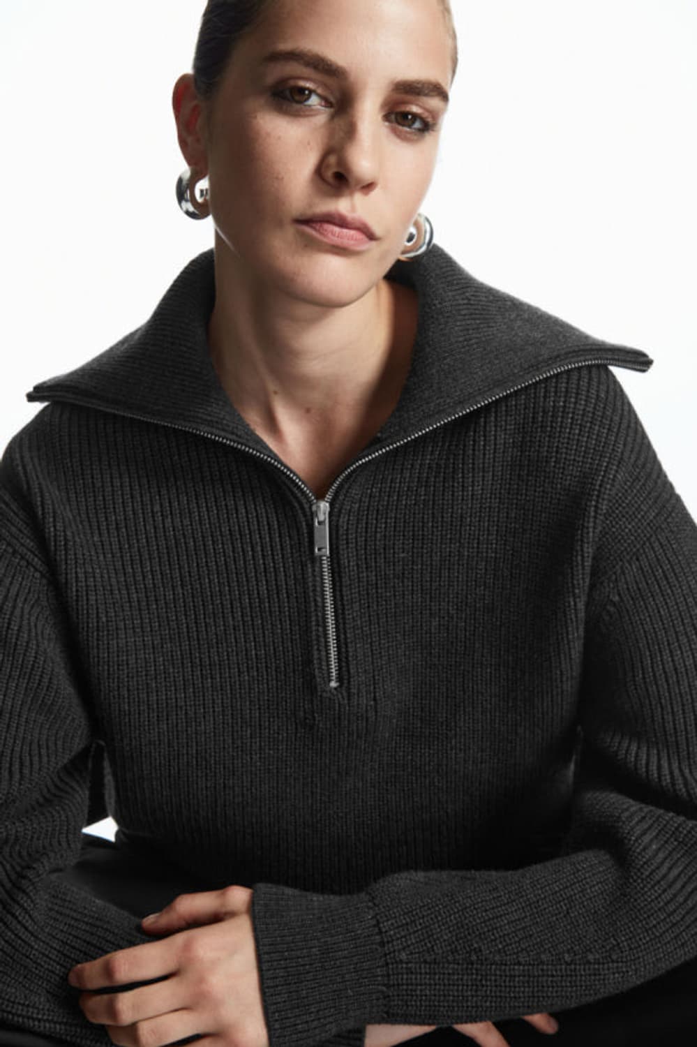 cos 울 하프 집업 차콜  상품이미지2