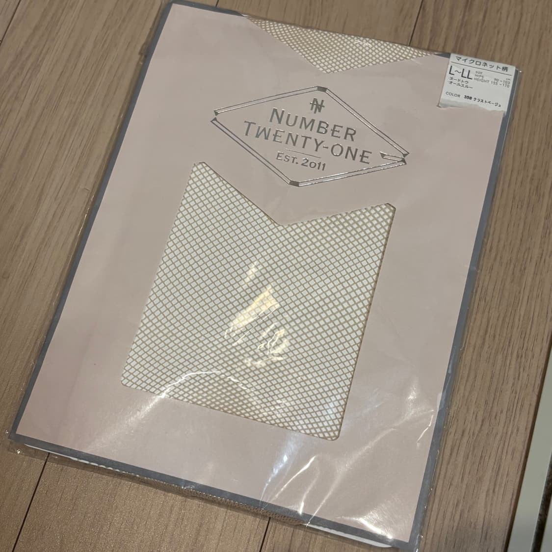 일본 이세탄백화점 베이지 망사스타킹 상품이미지1