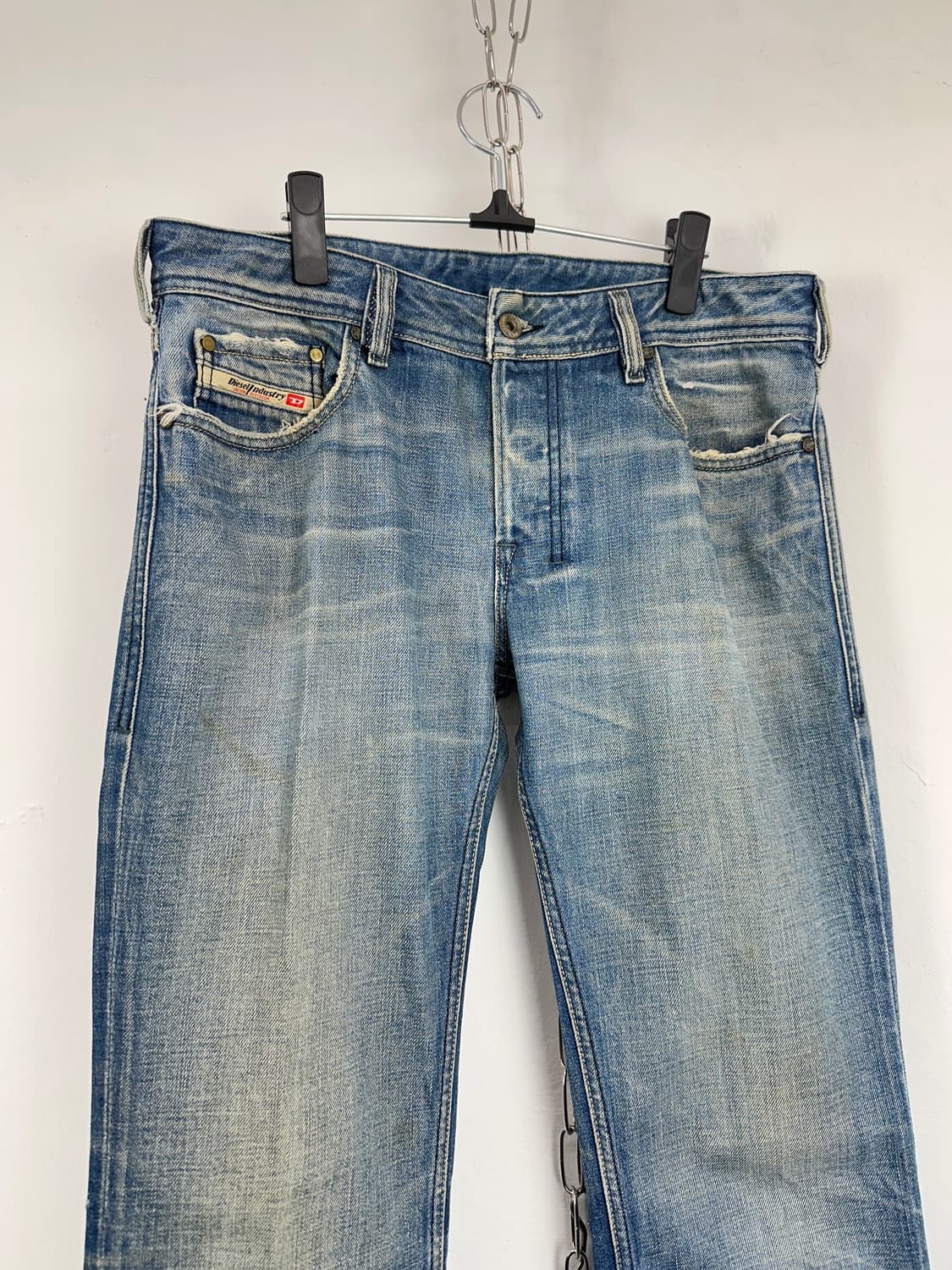 Diesel Distressed Indigo Bootcut Denim 상품이미지6