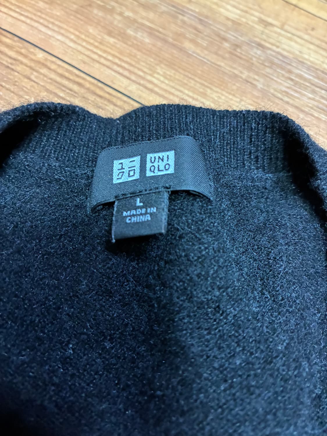 유니클로 캐시미어 니트 블랙 상품이미지2