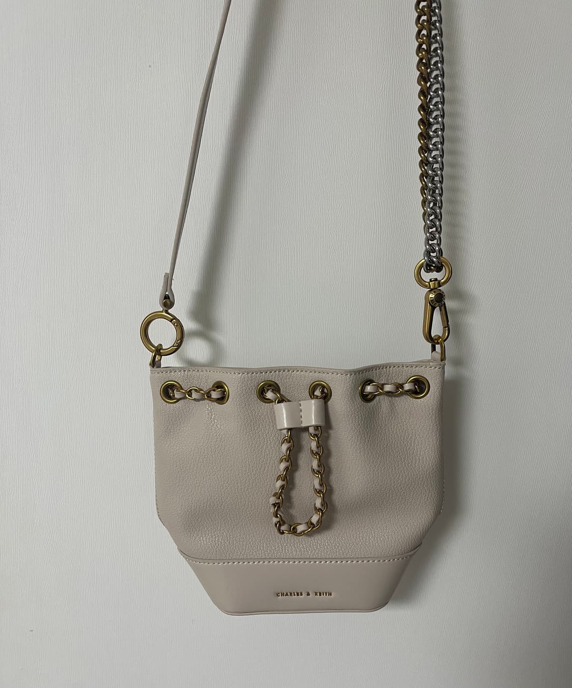 찰스앤키스 체인 크로스백 미니 숄더백 charles & keith 상품이미지1