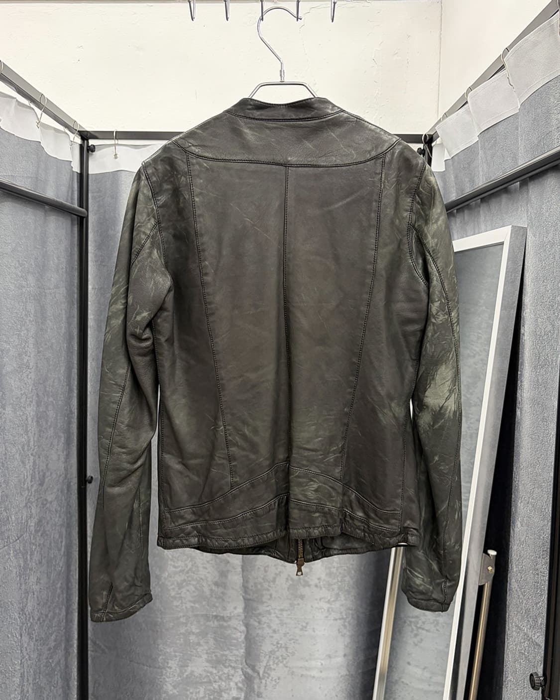 드롬 체인 트리밍 레더 자켓 상품이미지2