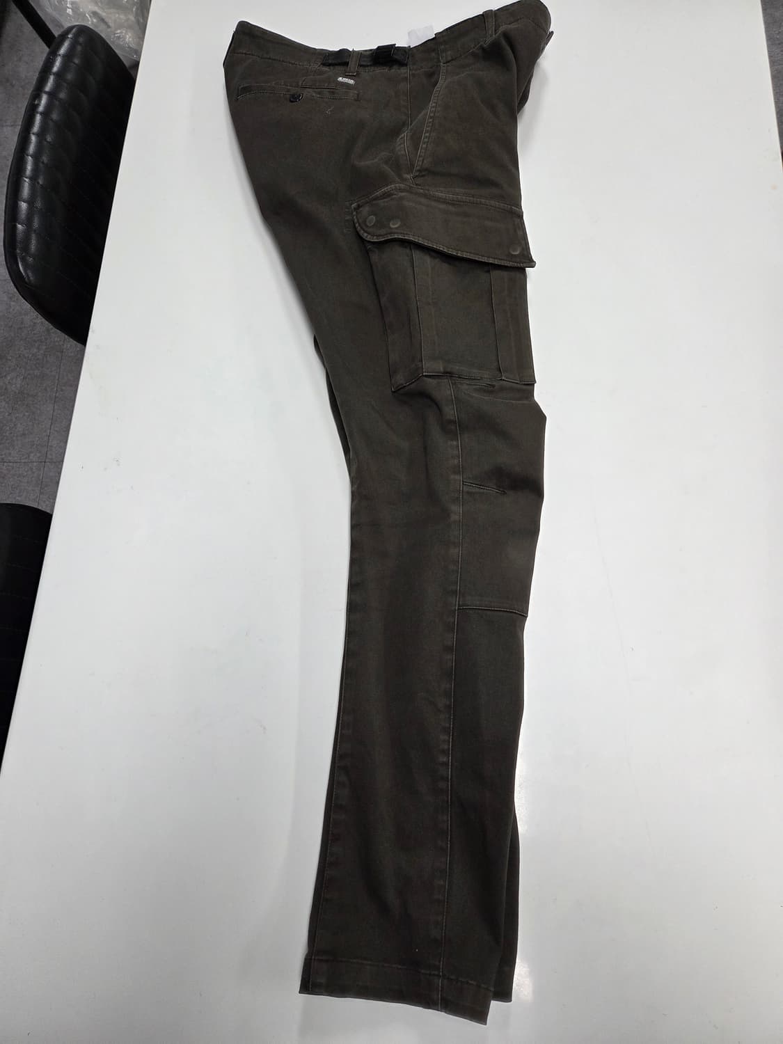 CP컴퍼니 렌즈 카고 팬츠 상품이미지1