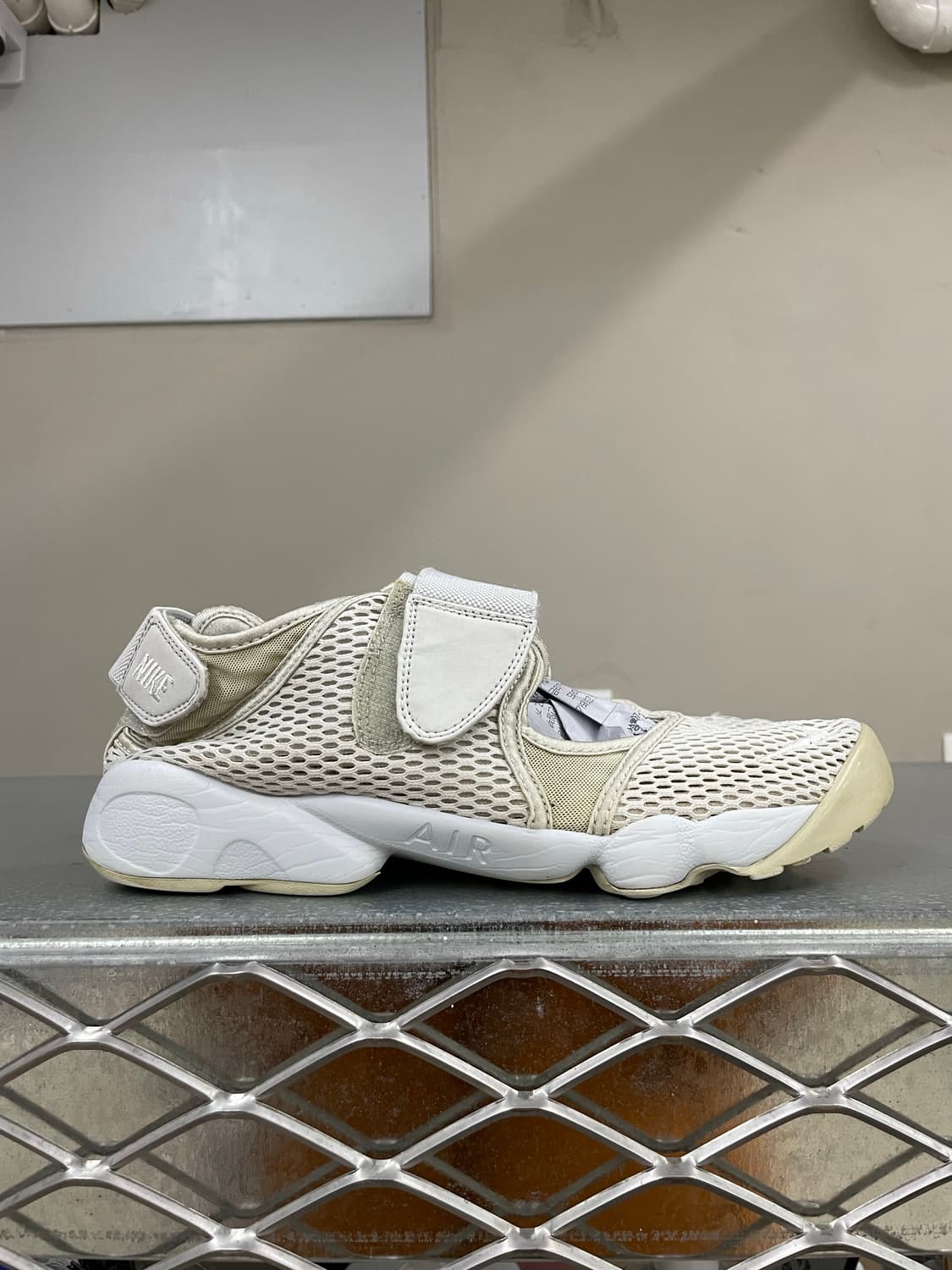 나이키 에어리프트 270 상품이미지4