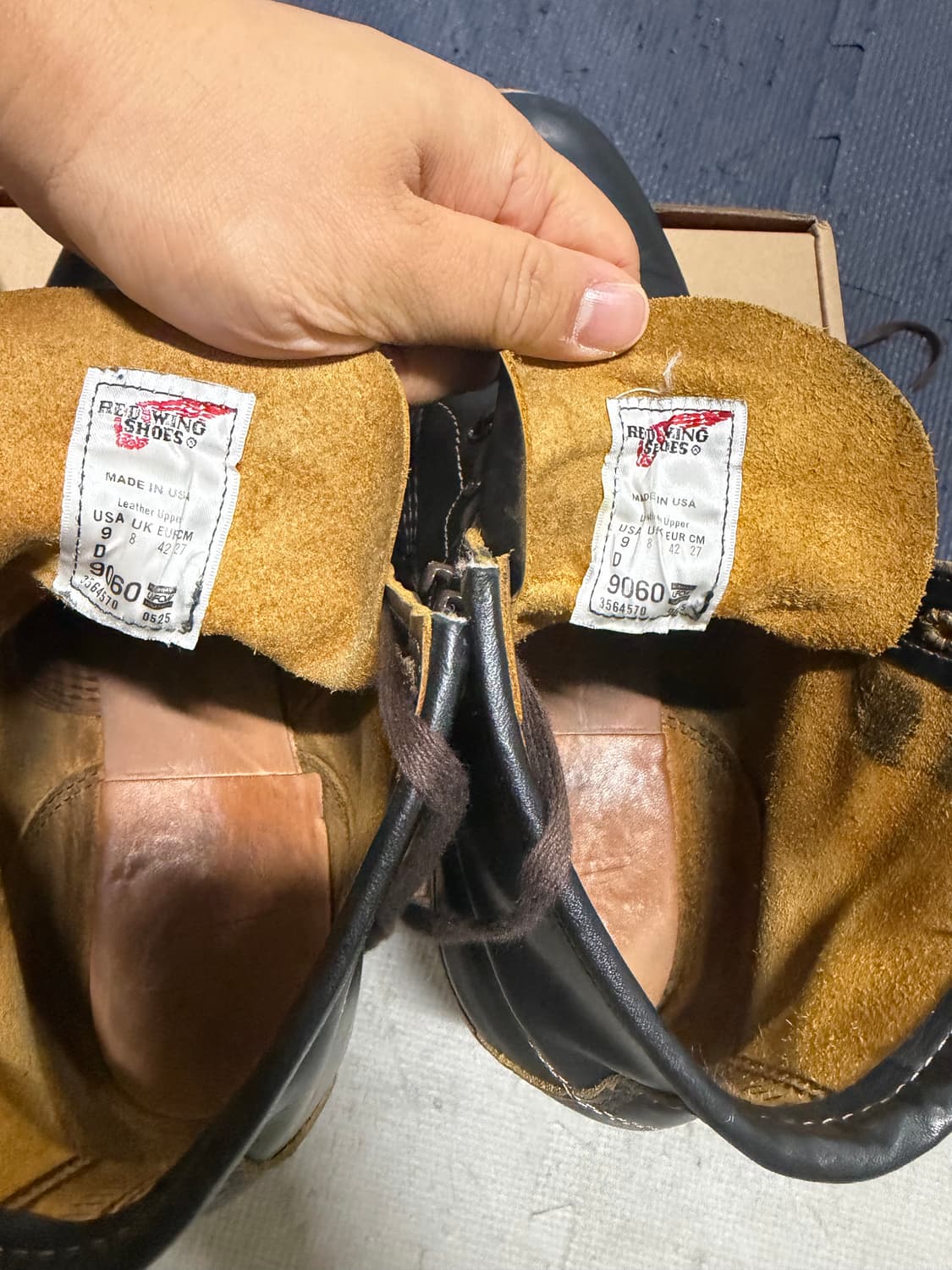 레드윙 벡맨 9060 270사이즈 판매합니다. 상품이미지2