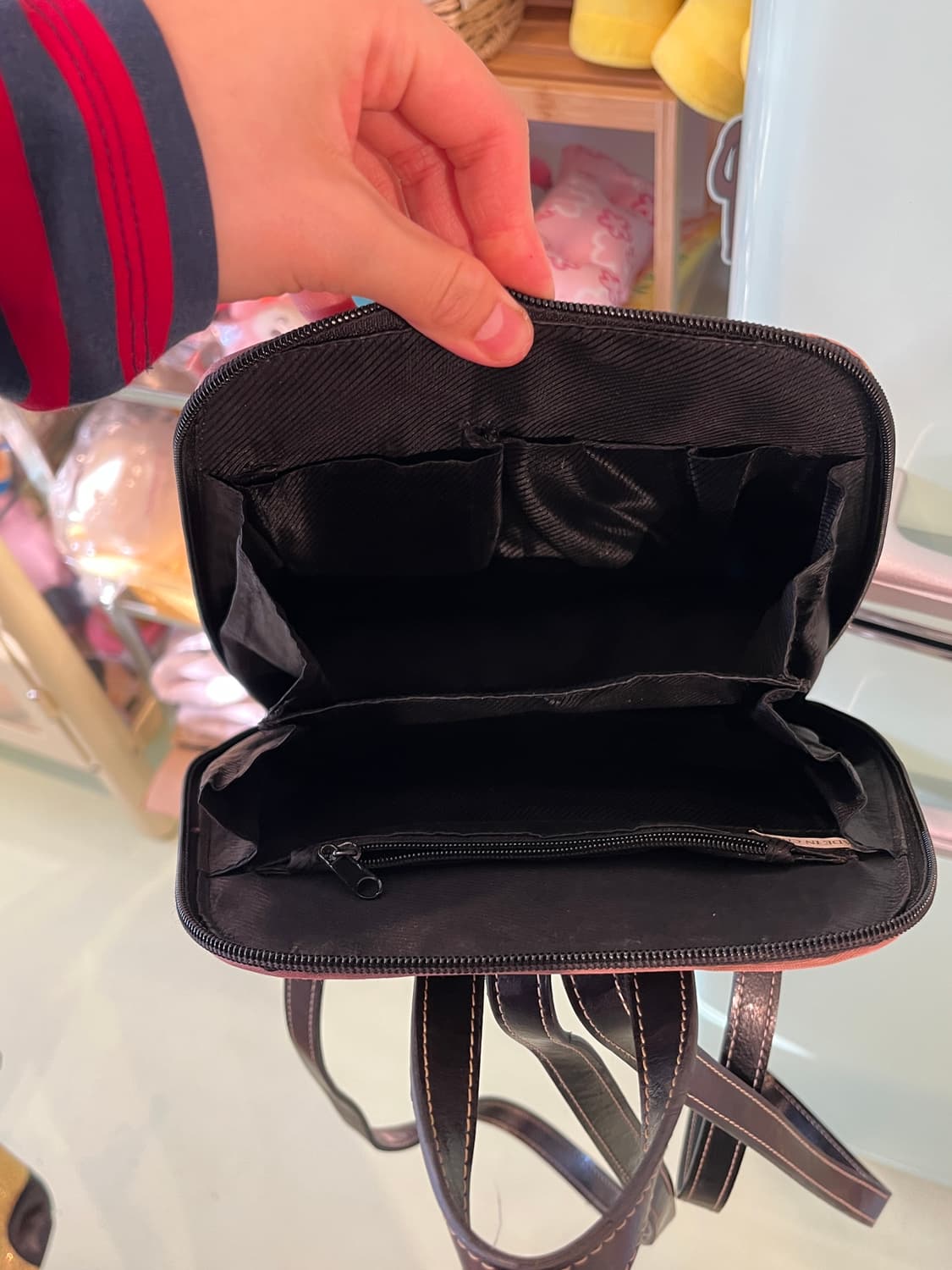 큐빅 강아지 프린팅 백팩 상품이미지2