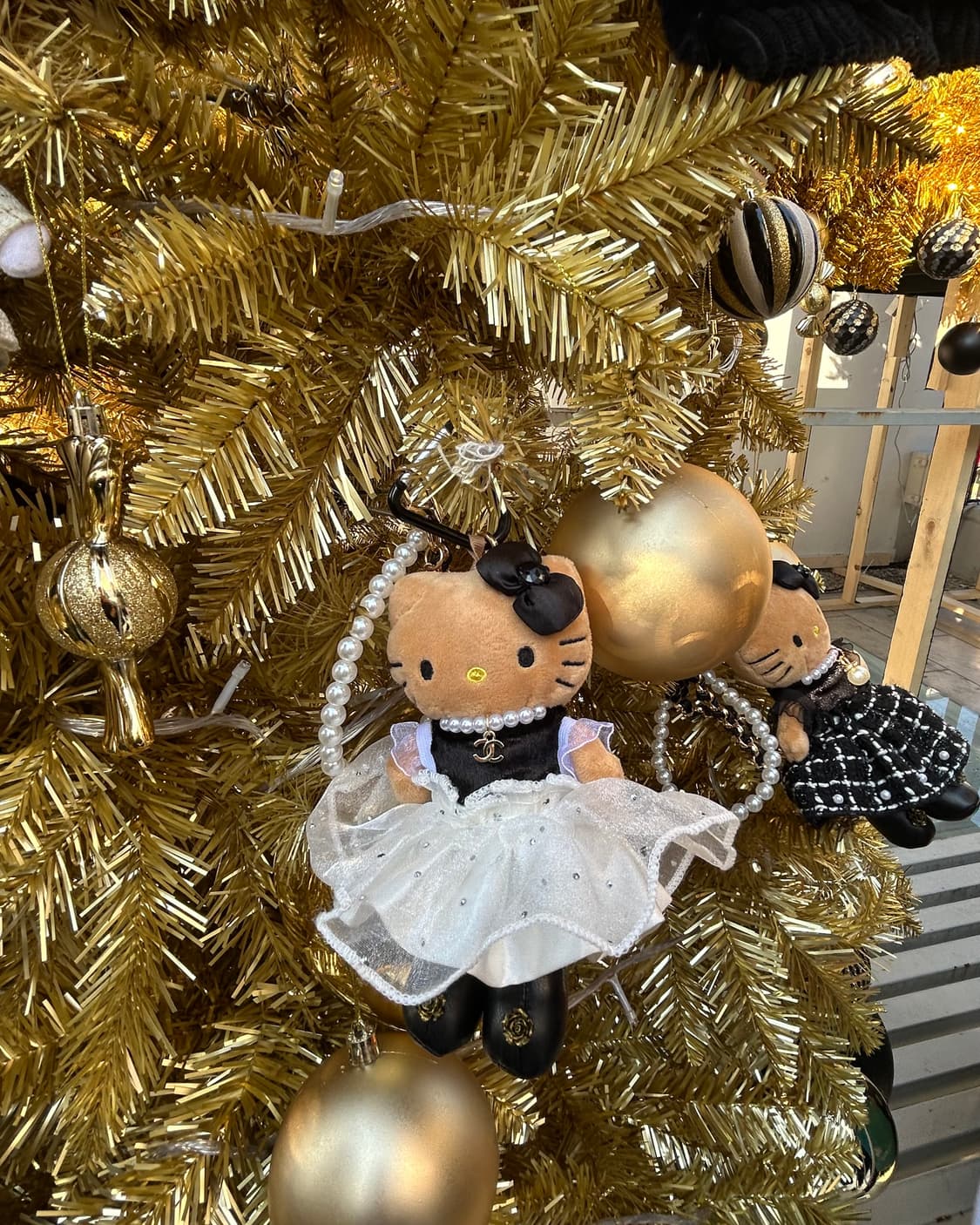 (25)롱다리키티 커스텀키링_ ✨아이보리 시스루 퍼샤 원피스 상품이미지1