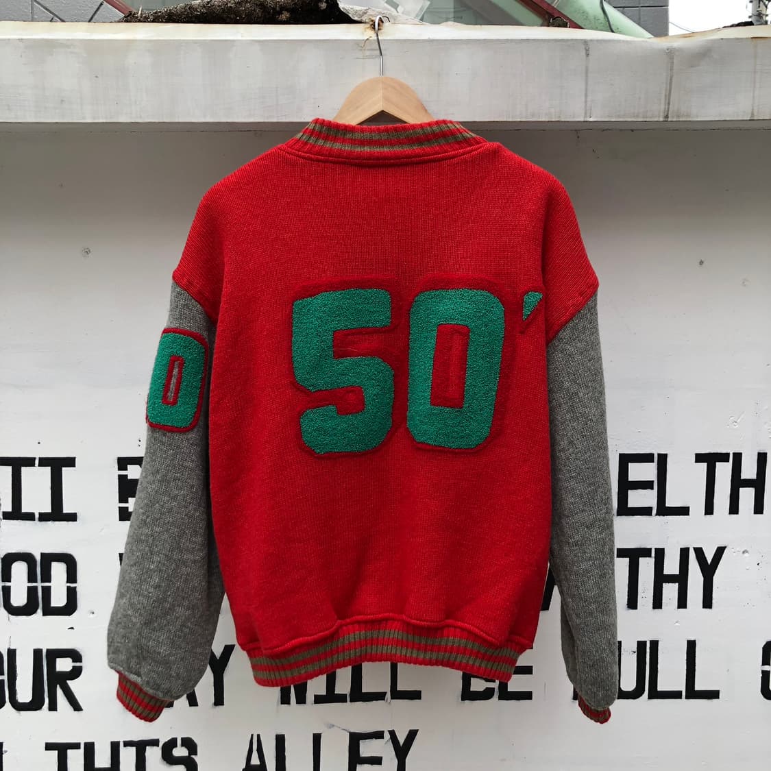 위즈본 애쉬 밴드 50주년 기념 한정 바시티 자켓 상품이미지2