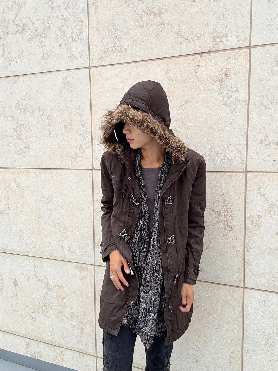 00’s Mood Grunge Buckle Detail Fur Hoodi 상품이미지2