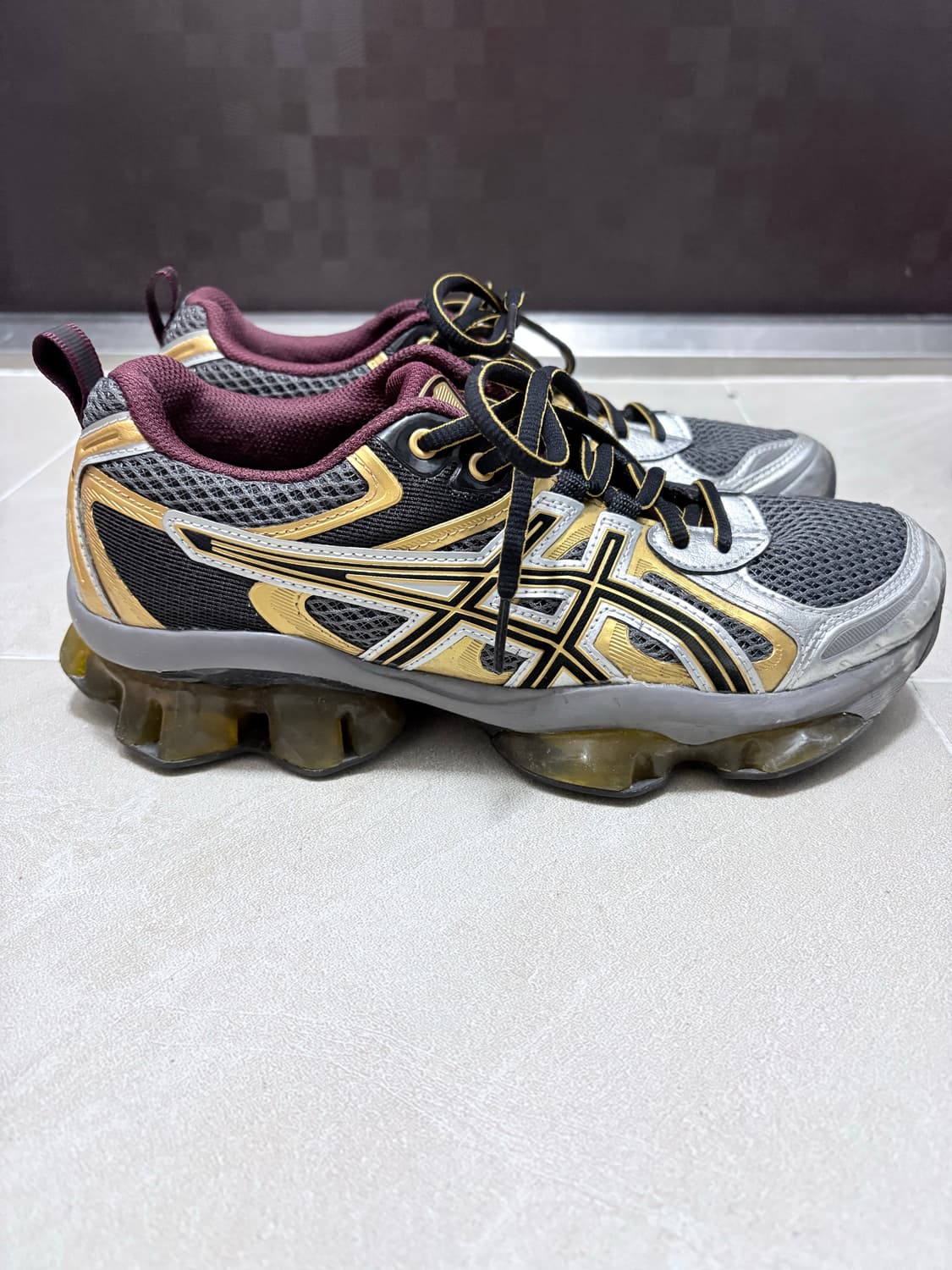 아식스 젤 퀀텀 키네틱 카본 퓨어골드 250 상품이미지5