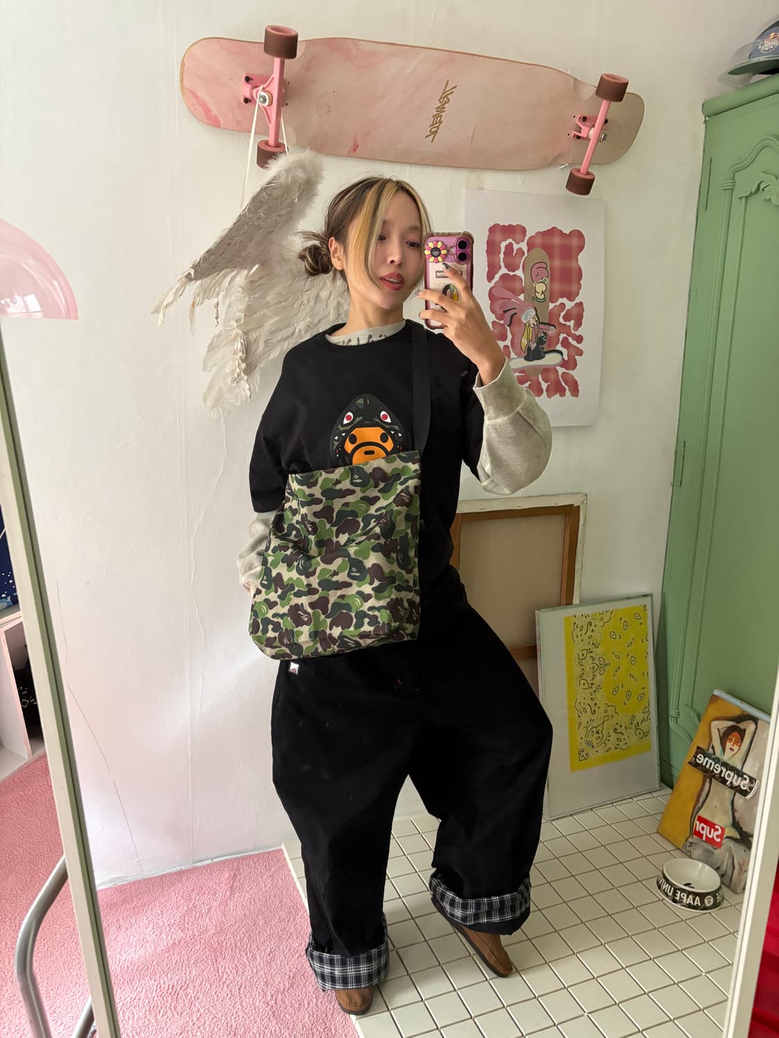 베이프 마일로 샤크 티 상품이미지5