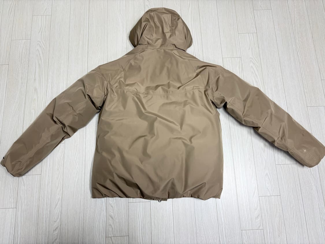 나이키 고어텍스 패딩 M 상품이미지10