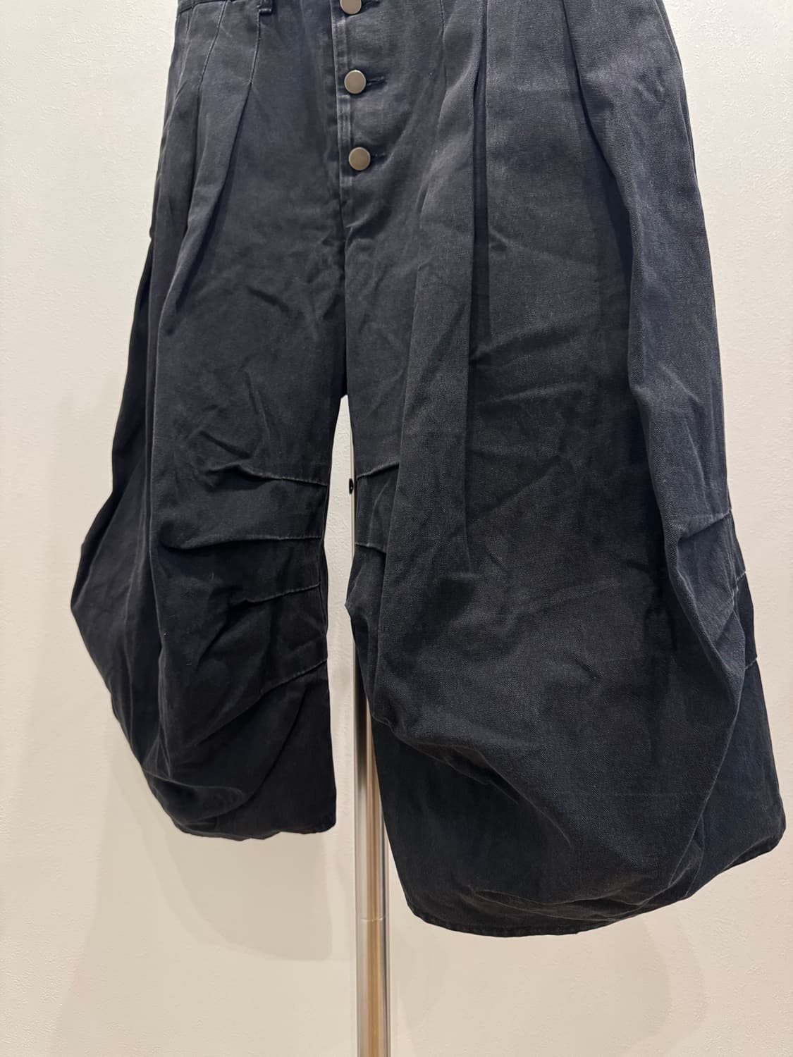 크리스토퍼 네메스 워시드 개버딘 입체 코튼 트라우저 상품이미지4