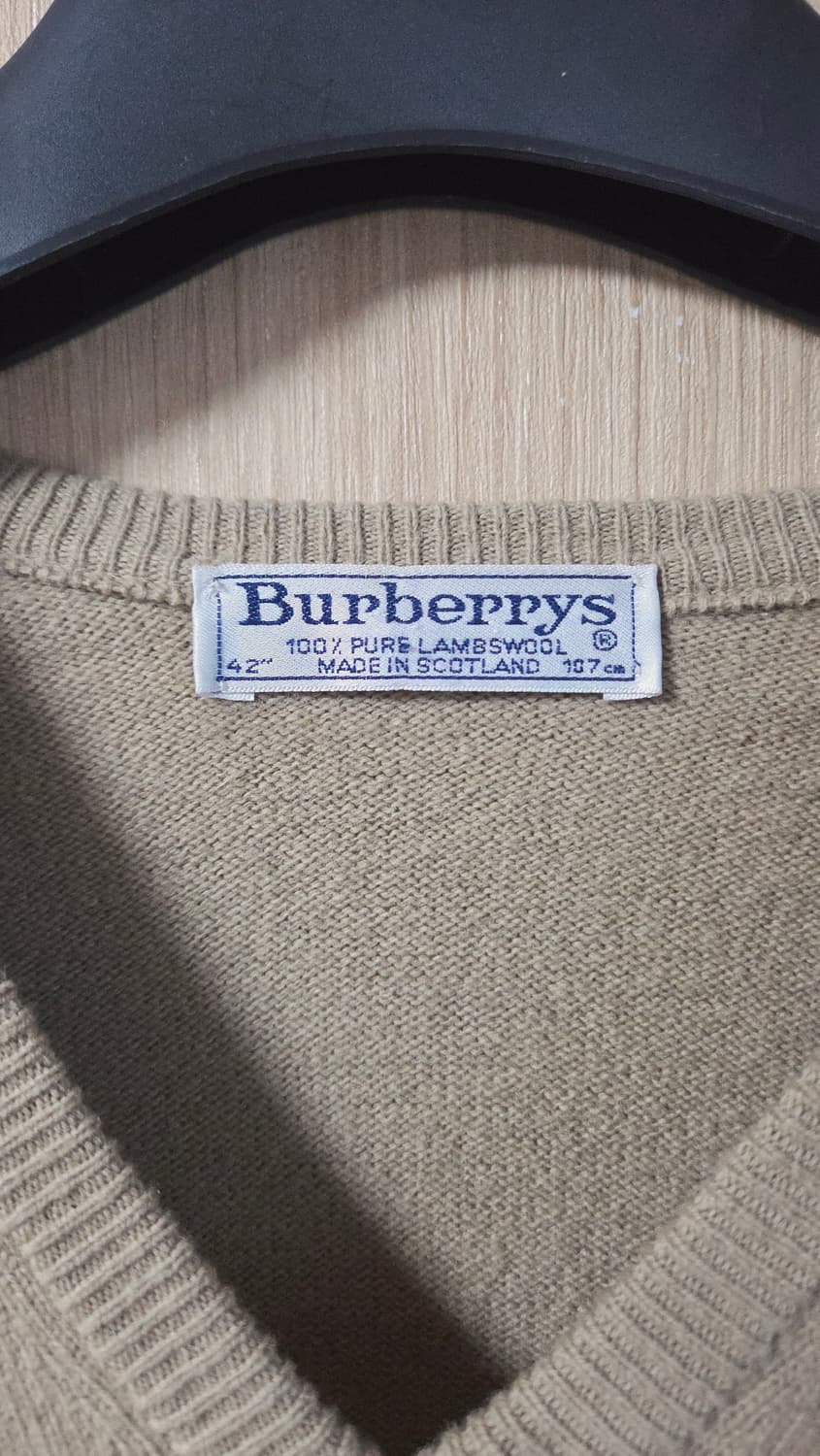 (착샷) 버버리 브이넥 니트 베이지 VNTG 상품이미지2