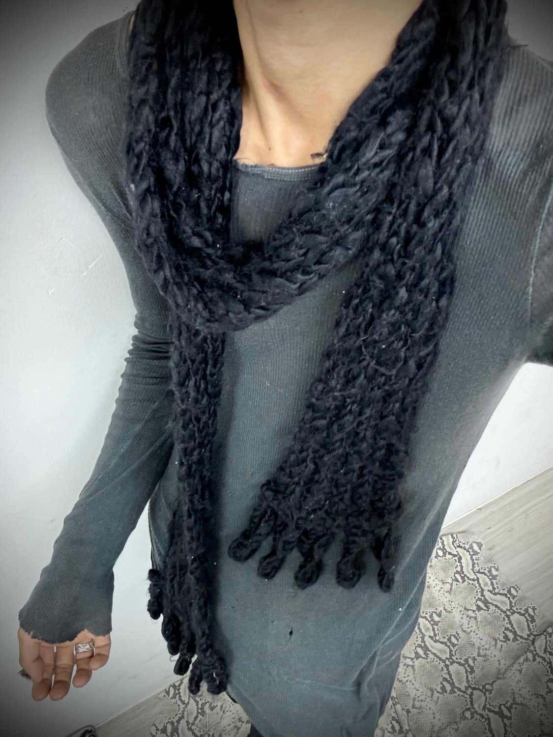 Vintage” Black Chic Mood Knit Scarf 상품이미지1