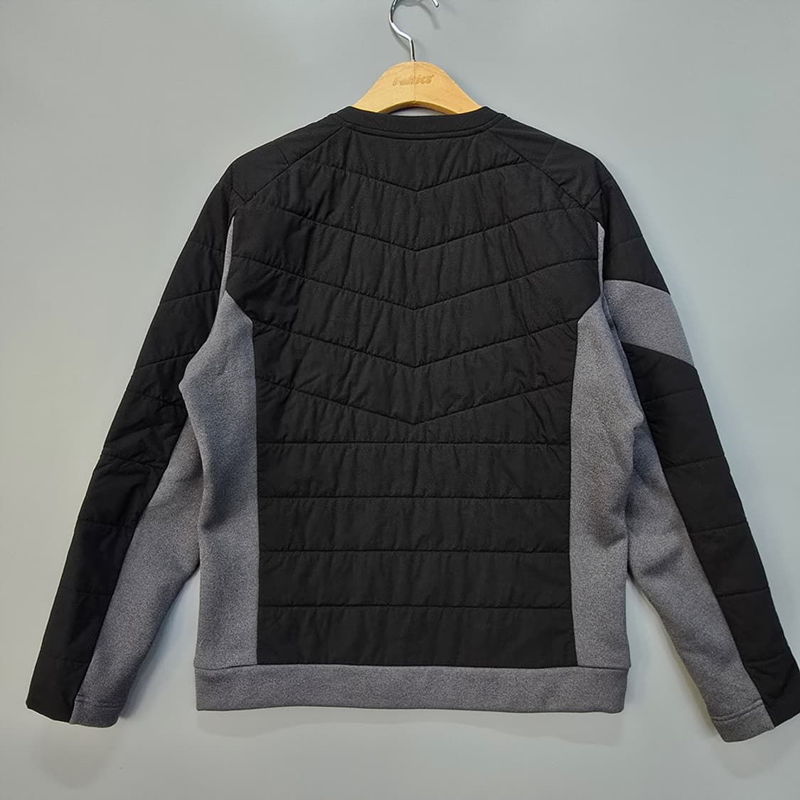 데상트(Descentef) 골프 패딩 티셔츠 95 상품이미지3