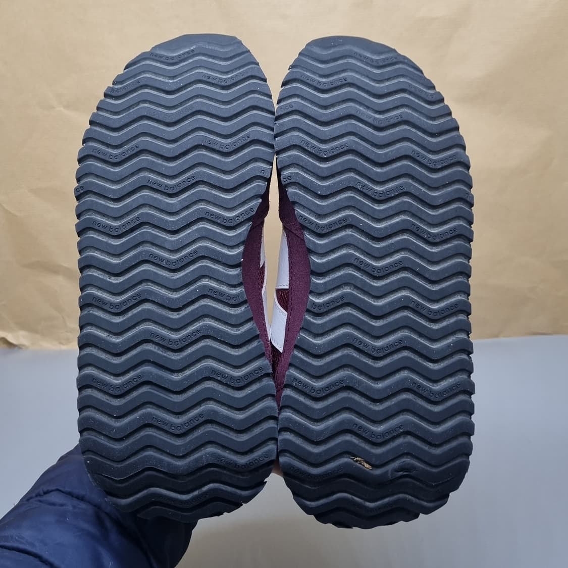 뉴발란스 237 버건디 여성운동화240  상품이미지3